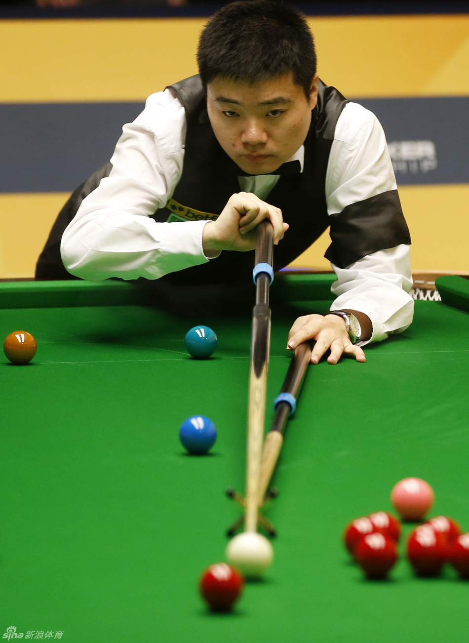 他延续了自 他延续了自