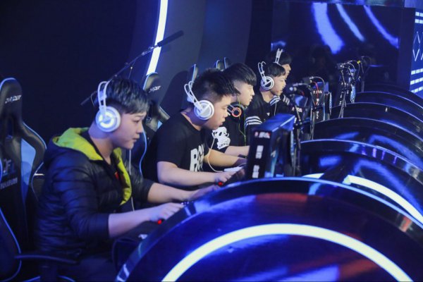 男双练习守 男双练习守